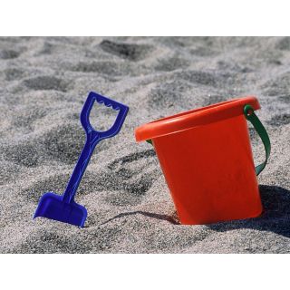 Bucket and Spade (7 days)
